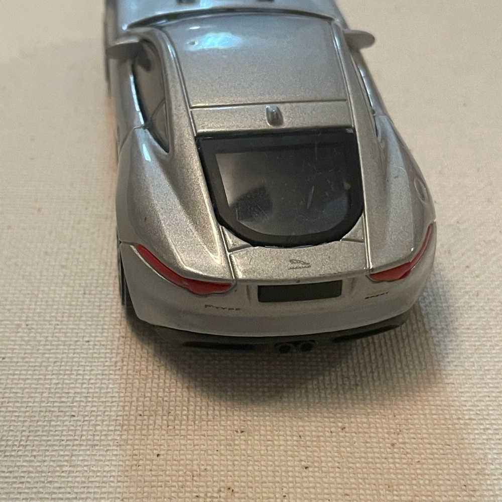 Silver Car - Picture 4 of 5
